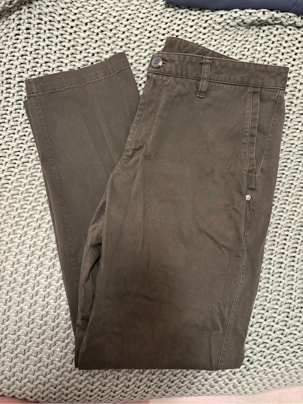 Vuori Men's Dark Brown Chino Pants 30/32